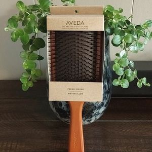 💗🫒 AVEDA Wooden Paddle Brush